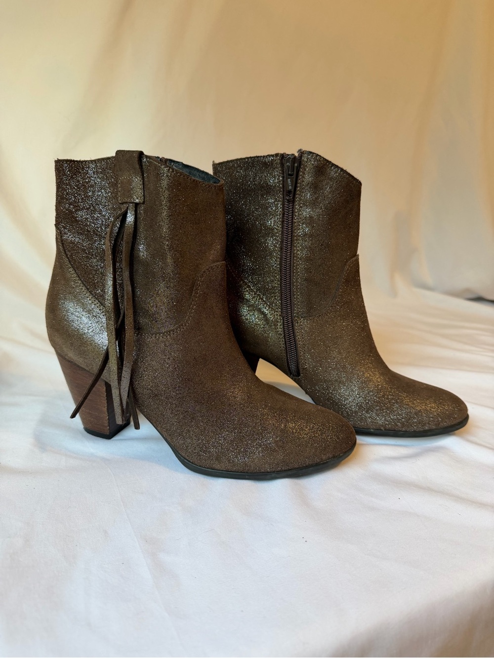 Charles David Italy Metallic Bronze Fringe Boots 37
